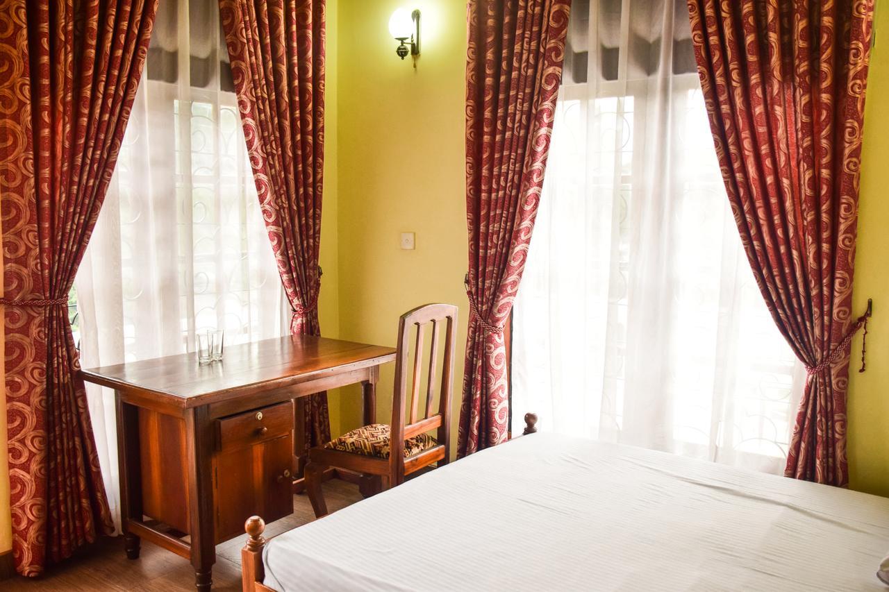 Malwatta Pilgrims Rest Hotel Kandy Ngoại thất bức ảnh